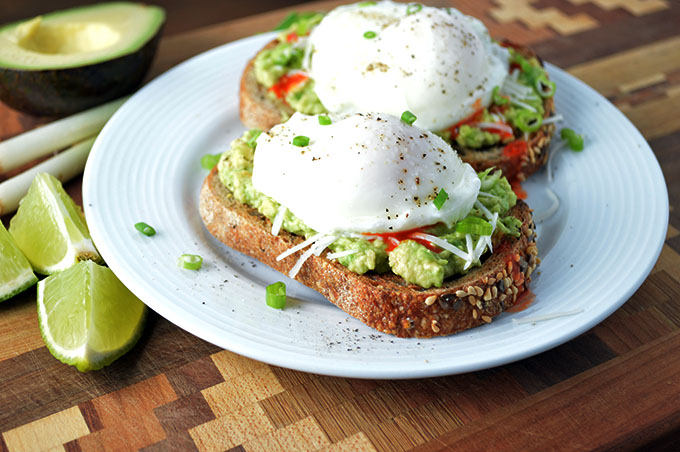 Poached egg with avocado toast
